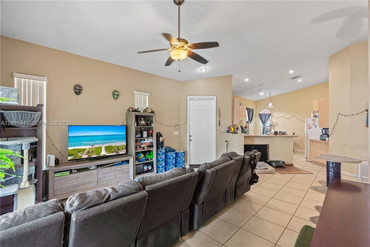 3788 NE 11th St, Homestead, FL 33033 Photo