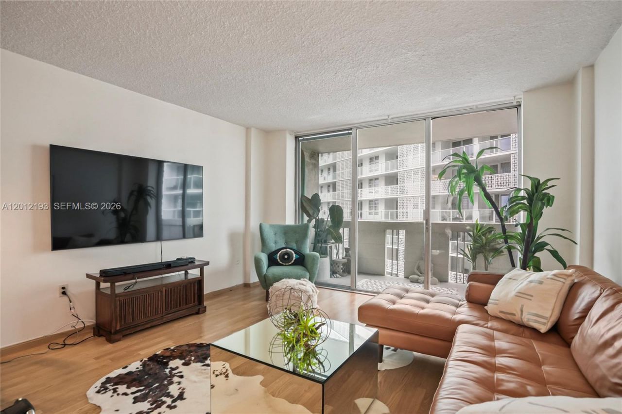 800 West Ave , Unit 738, Miami Beach, FL 33139 Photo