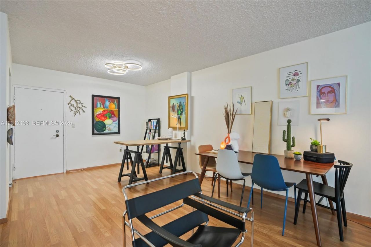 800 West Ave , Unit 738, Miami Beach, FL 33139 Photo