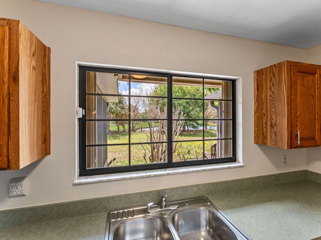 1526 SE Dewberry Court, Port Saint Lucie, FL 34952 Photo