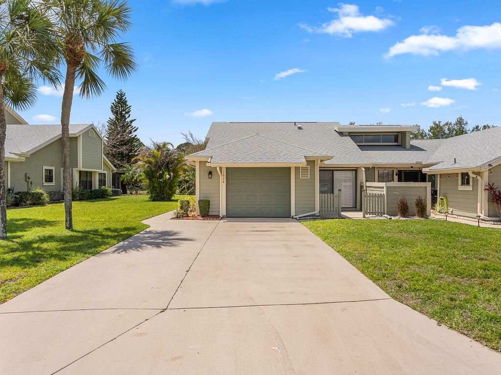 1526 SE Dewberry Court, Port Saint Lucie, FL 34952 Photo