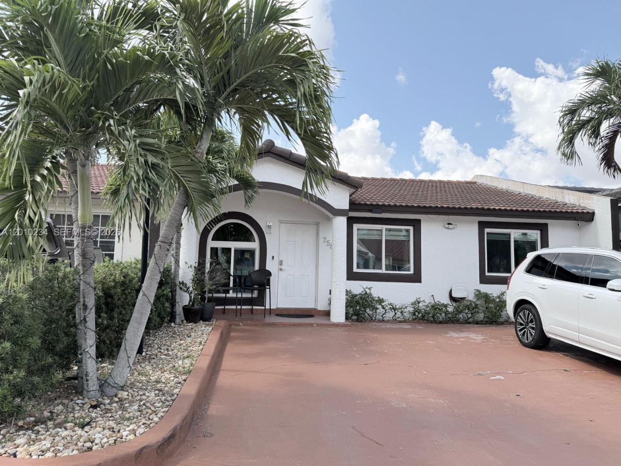 7560 NW 173rd Ln, Hialeah, FL 33015 Photo