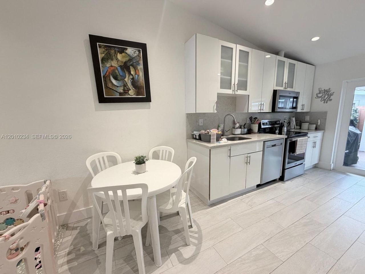 7560 NW 173rd Ln, Hialeah, FL 33015 Photo