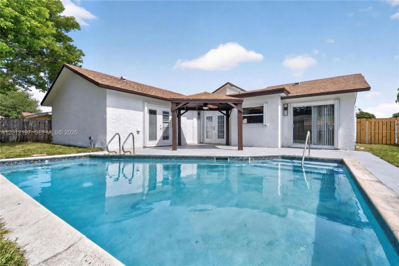 8310 NW 48 Street, Lauderhill, FL 33351 Photo