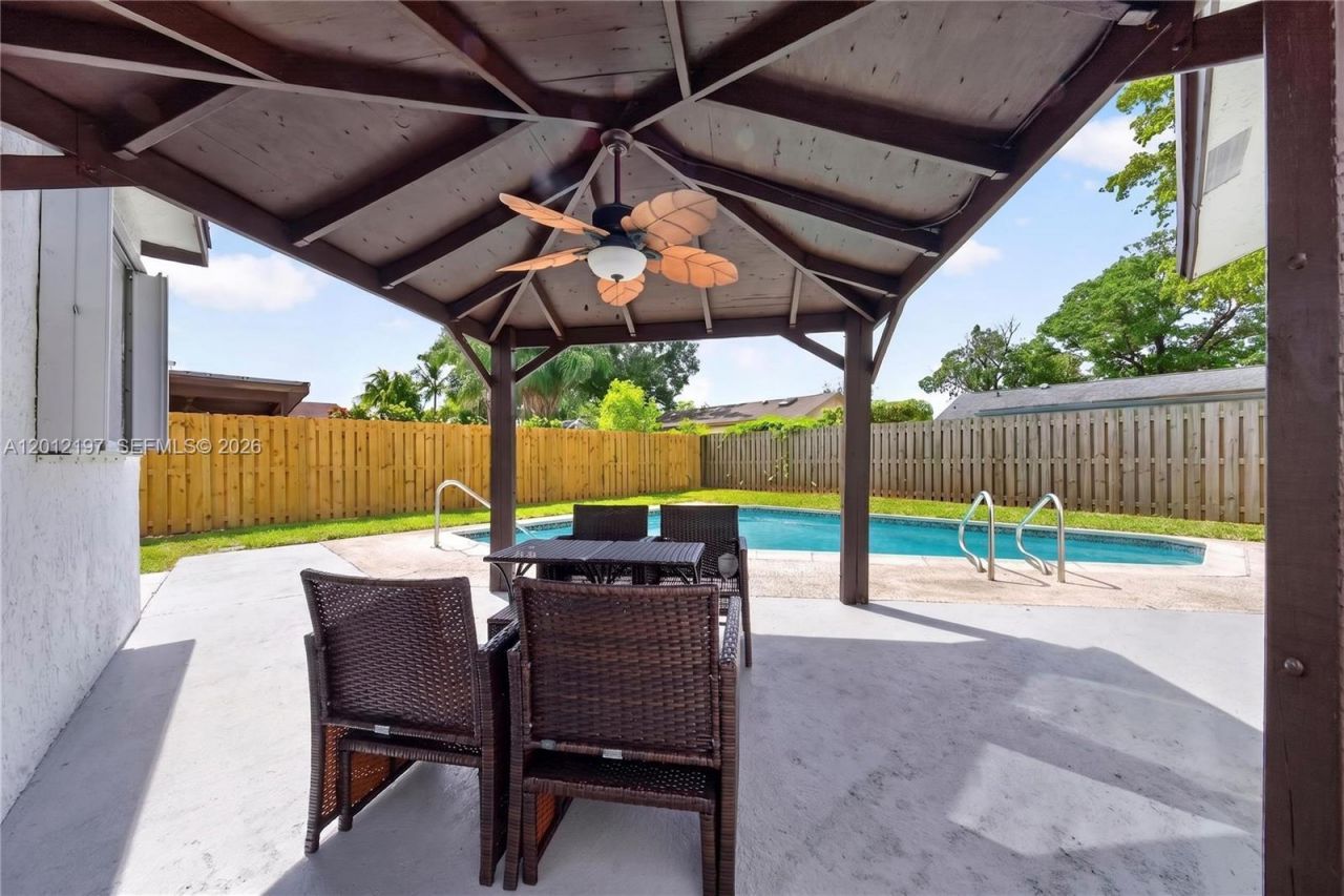 8310 NW 48 Street, Lauderhill, FL 33351 Photo