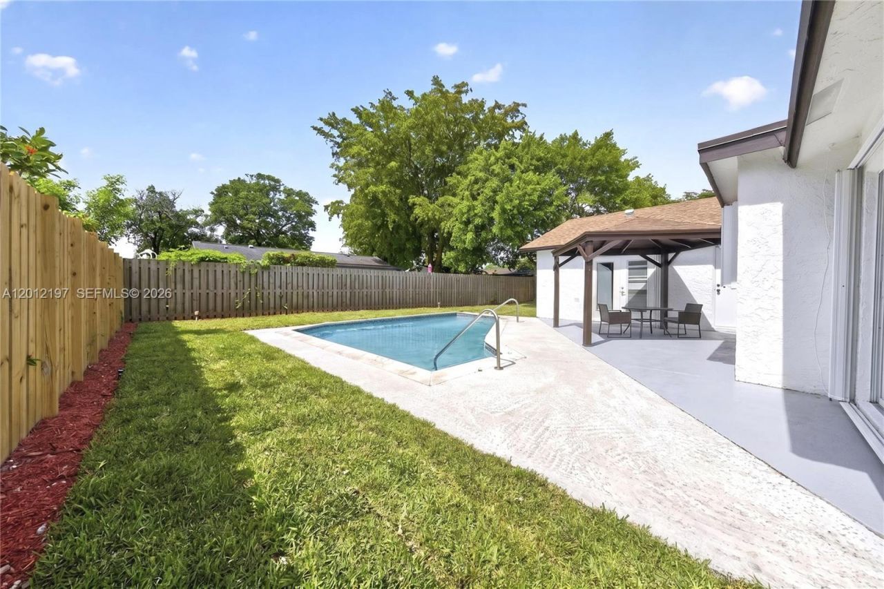 8310 NW 48 Street, Lauderhill, FL 33351 Photo