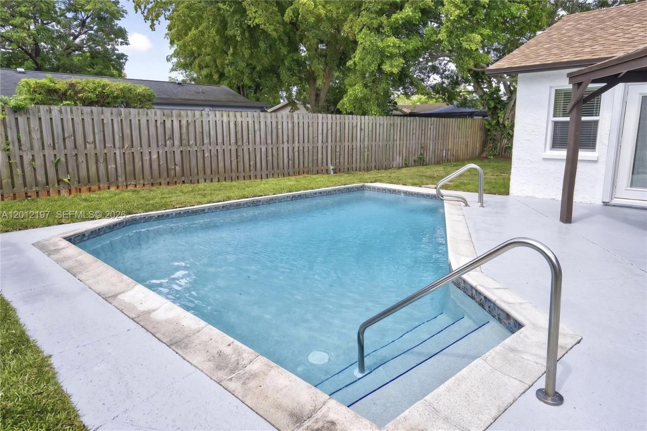 8310 NW 48 Street, Lauderhill, FL 33351 Photo