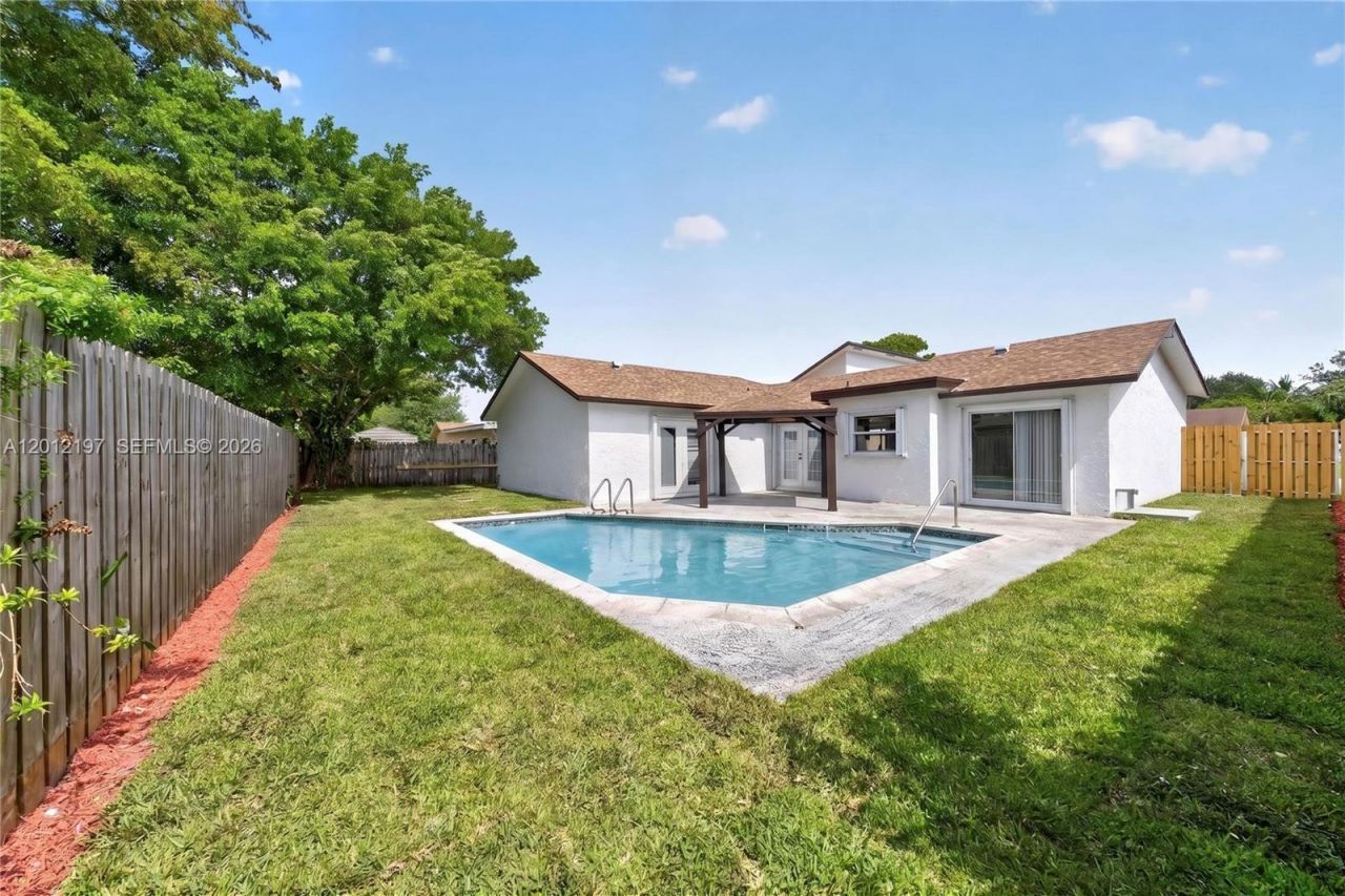 8310 NW 48 Street, Lauderhill, FL 33351 Photo