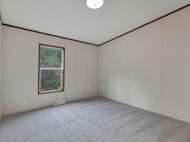 12186 State Route 155, Corning, OH 43730 Photo 17