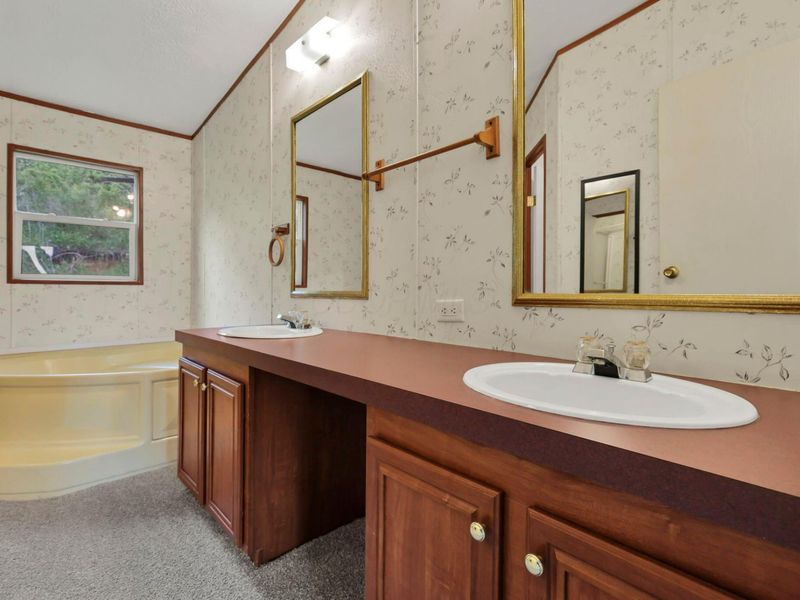 12186 State Route 155, Corning, OH 43730 Photo 29