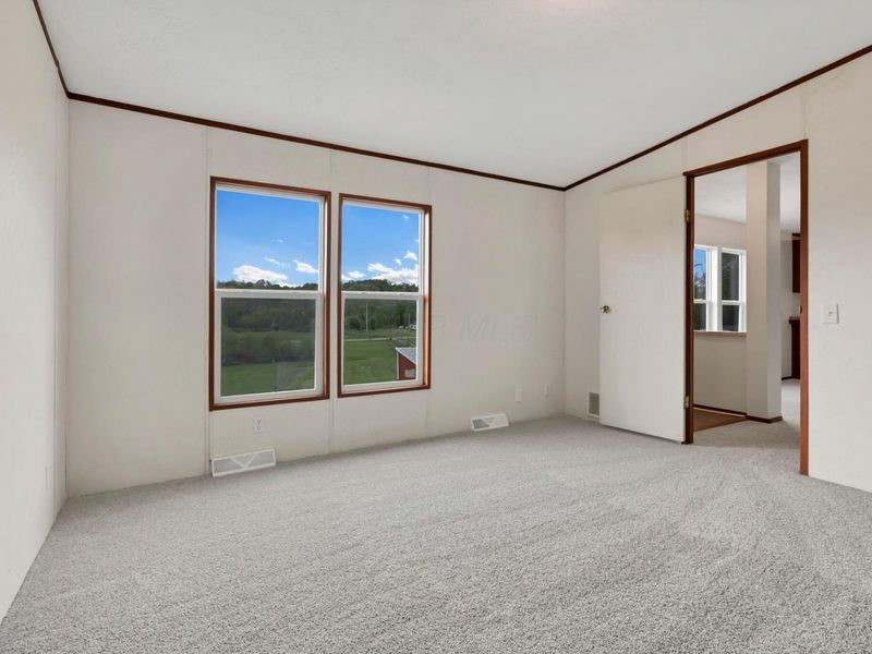 12186 State Route 155, Corning, OH 43730 Photo 8