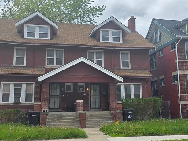 80 Clairmount Street , Detroit, MI 48202