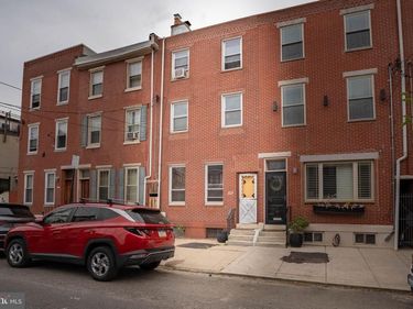 245 GREENWICH STREET, PHILADELPHIA, PA 19147