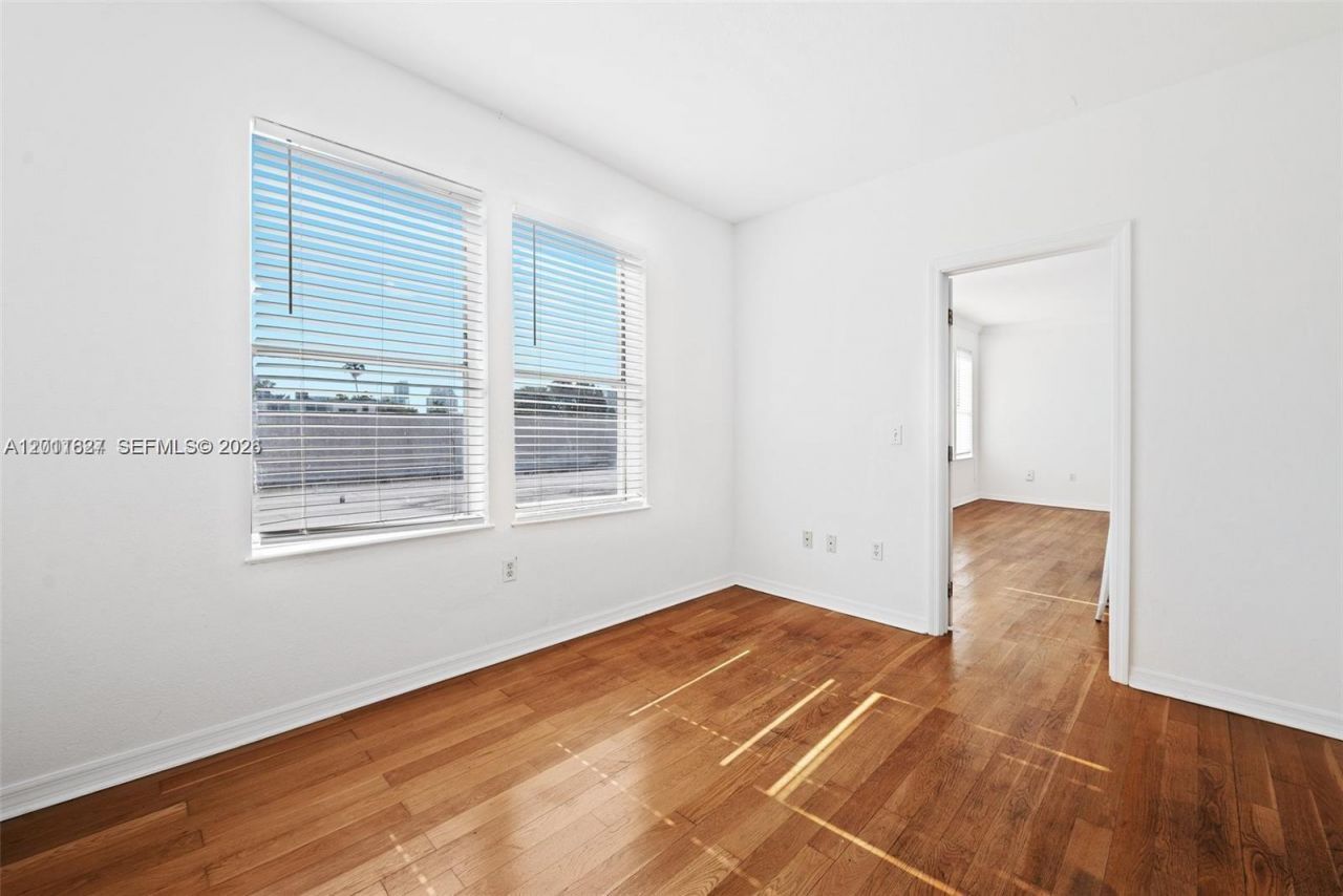 1027 Pennsylvania Ave , Unit 306, Miami Beach, FL 33139 Photo