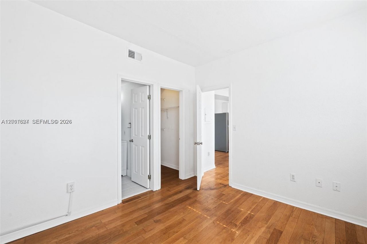 1027 Pennsylvania Ave , Unit 306, Miami Beach, FL 33139 Photo