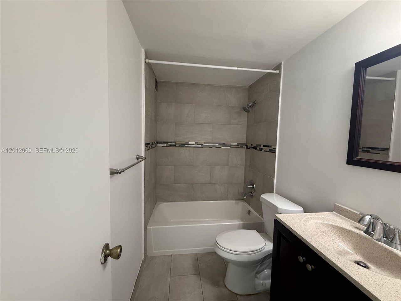 3505 S Ocean Dr , Unit 310, Hollywood, FL 33019 Photo