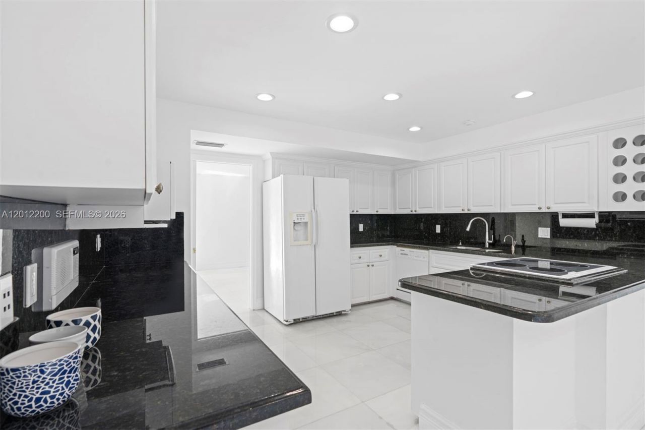 6795 Brookline Dr, Unit 6795, Miami, FL 33015 Photo