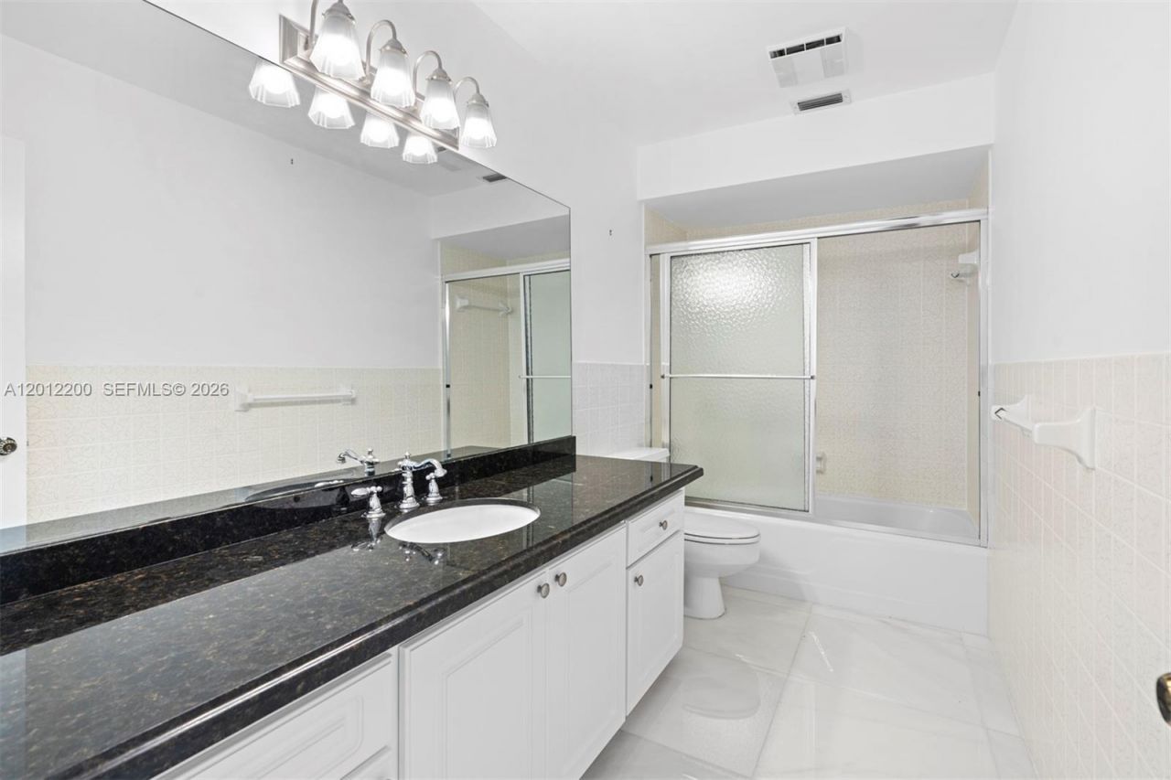 6795 Brookline Dr, Unit 6795, Miami, FL 33015 Photo
