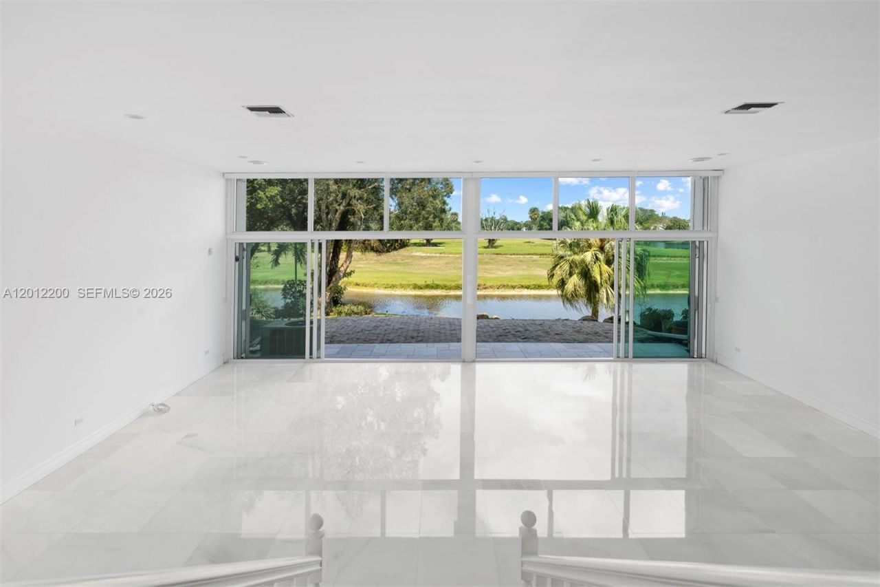 6795 Brookline Dr, Unit 6795, Miami, FL 33015 Photo