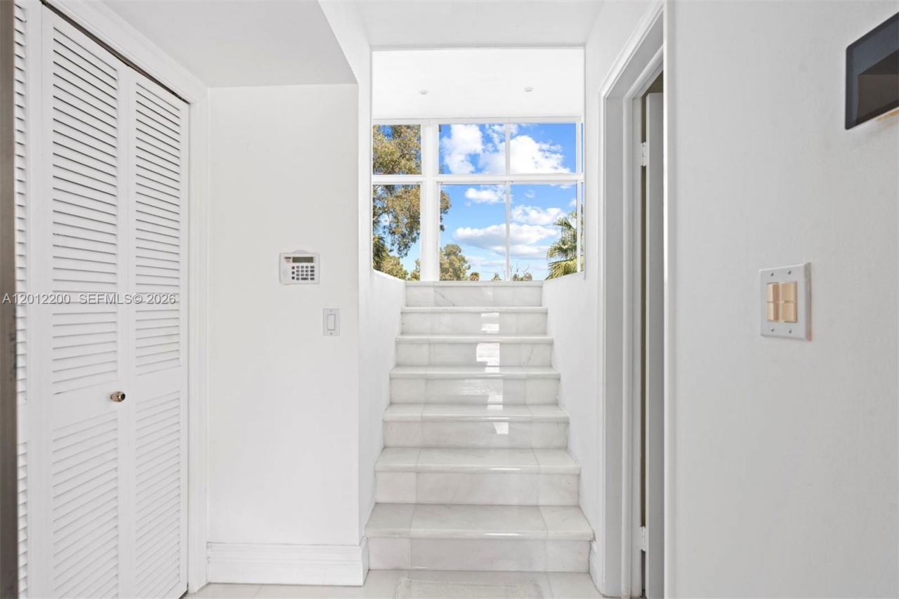 6795 Brookline Dr, Unit 6795, Miami, FL 33015 Photo