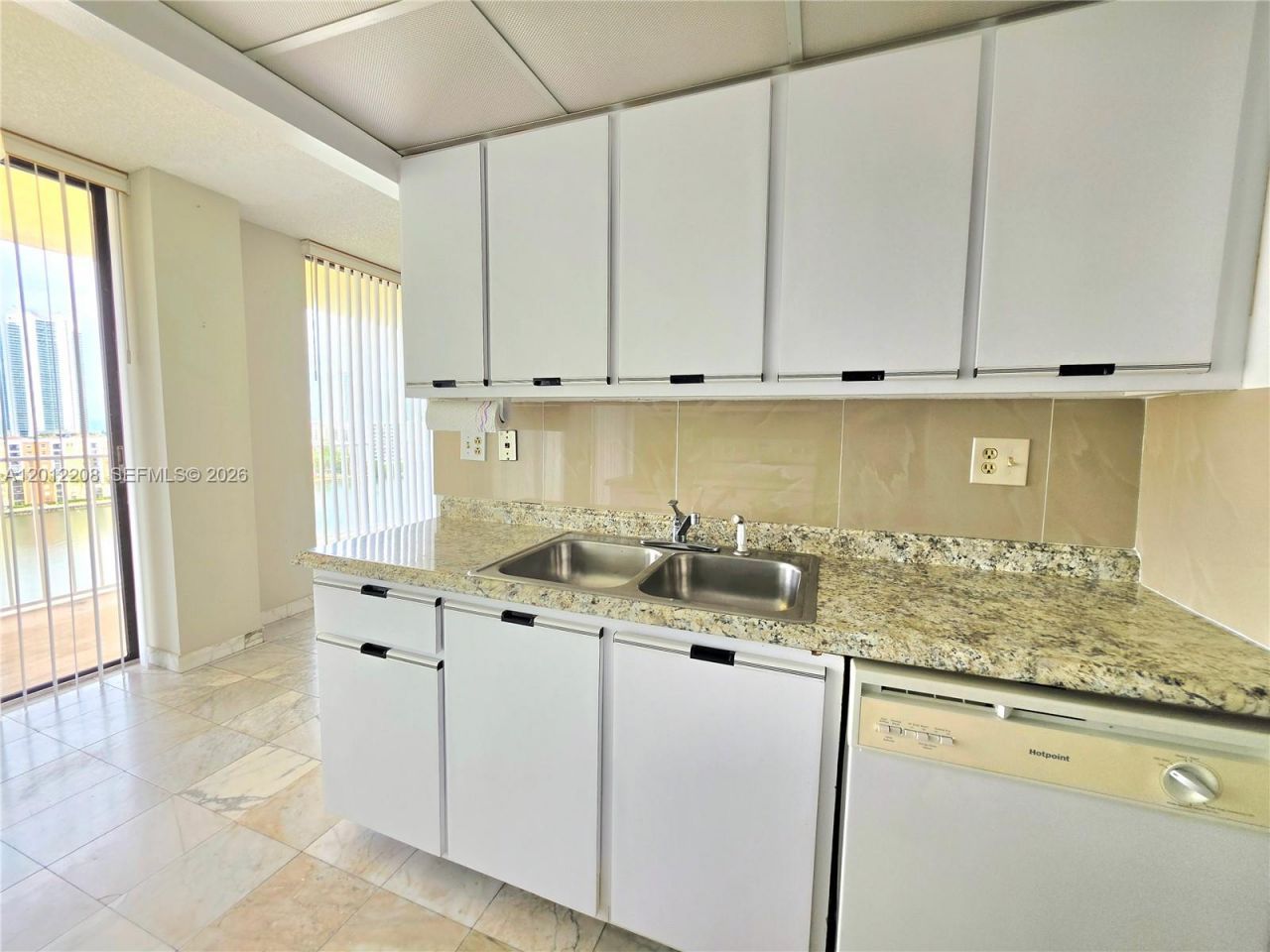 290 174th St , Unit 1517, Sunny Isles Beach, FL 33160 Photo