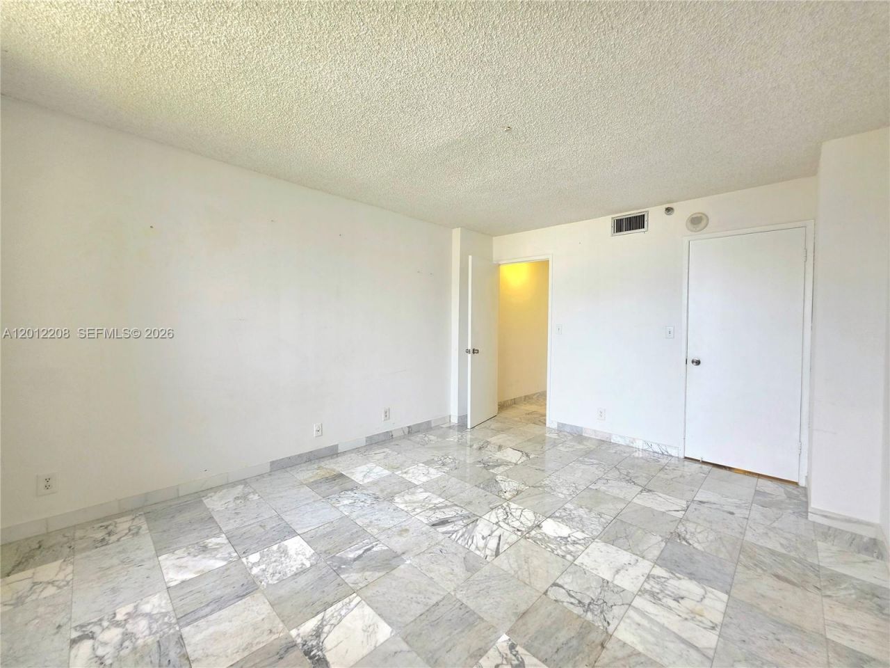 290 174th St , Unit 1517, Sunny Isles Beach, FL 33160 Photo