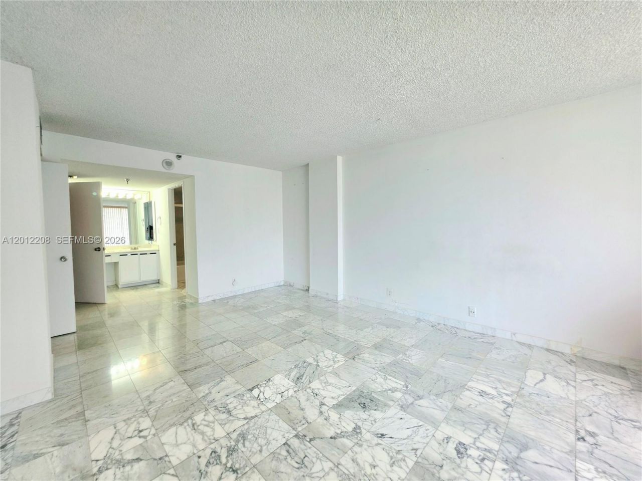 290 174th St , Unit 1517, Sunny Isles Beach, FL 33160 Photo