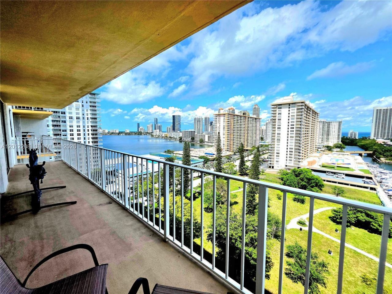 290 174th St , Unit 1517, Sunny Isles Beach, FL 33160 Photo