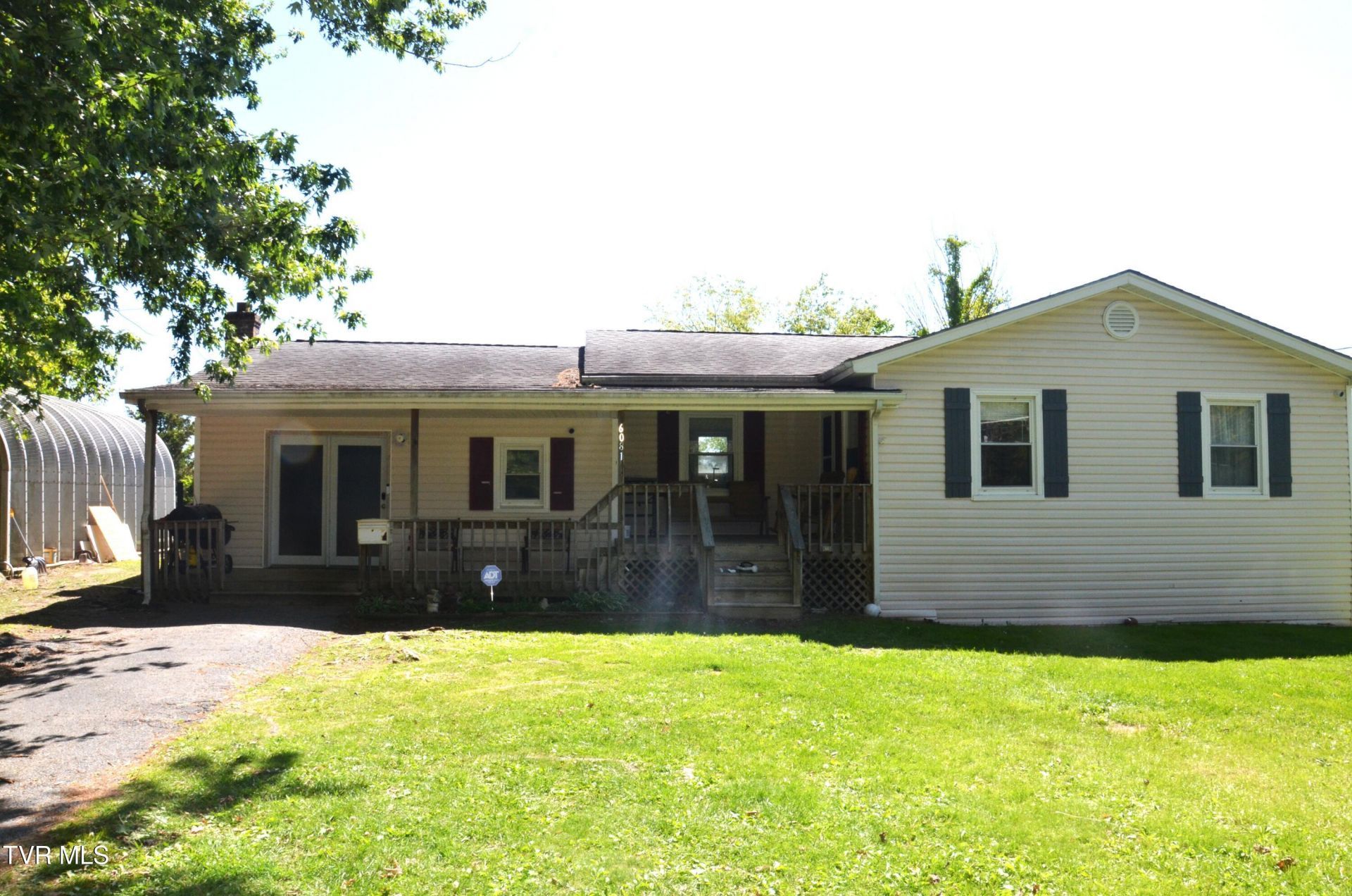 6081 Pole Bridge Road, Wise, VA 24293 Main Photo