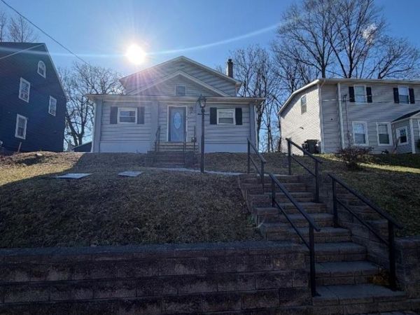 835 Dixie Ln, Plainfield, NJ 07062