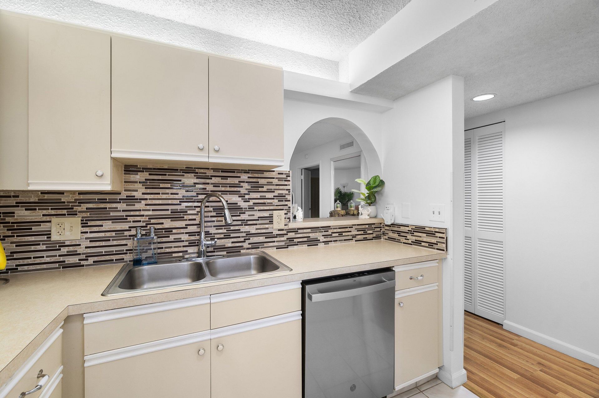 10110 Cedar Point Boulevard, Unit 305, Boynton Beach, FL 33437 Photo