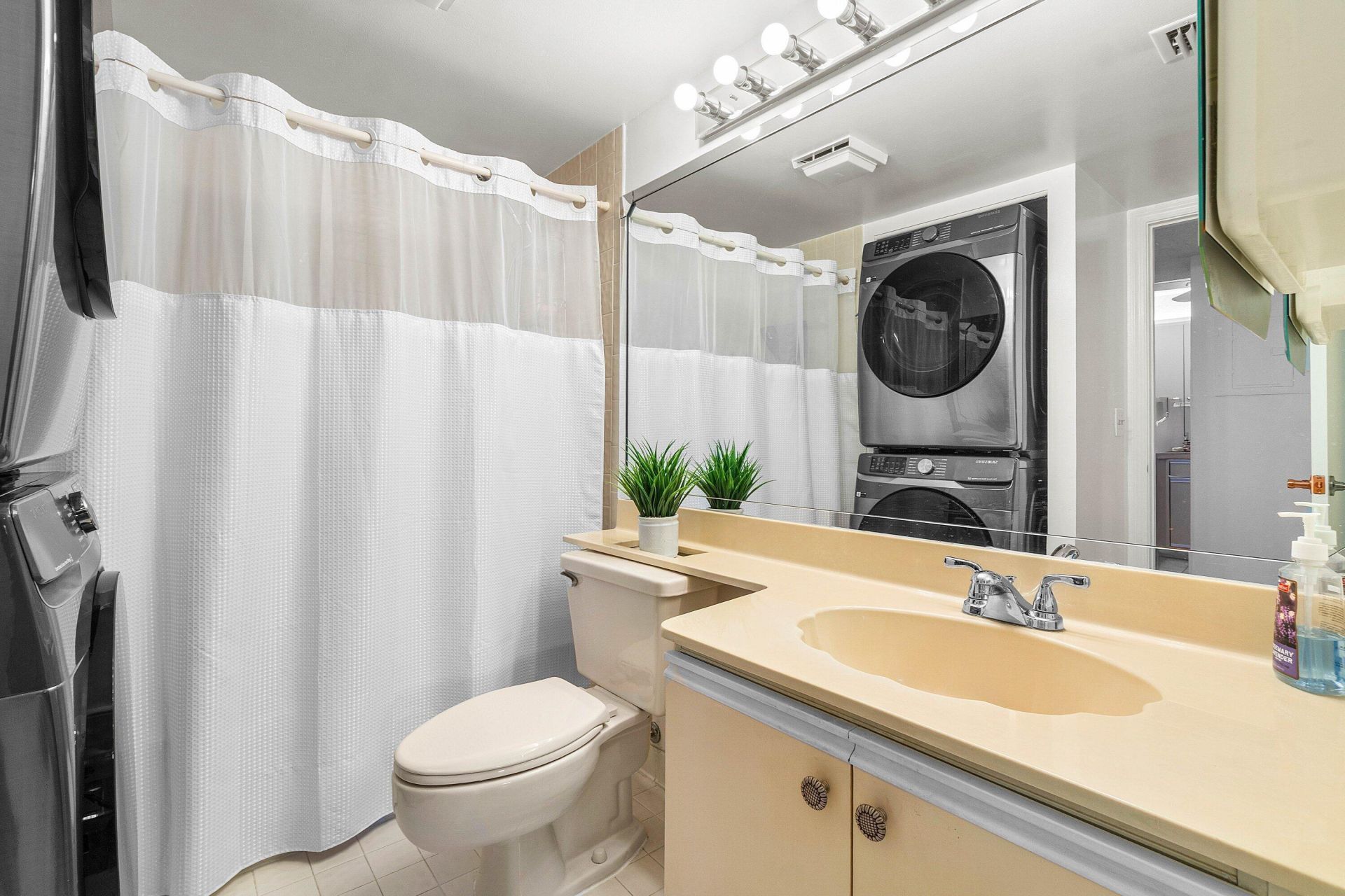 10110 Cedar Point Boulevard, Unit 305, Boynton Beach, FL 33437 Photo