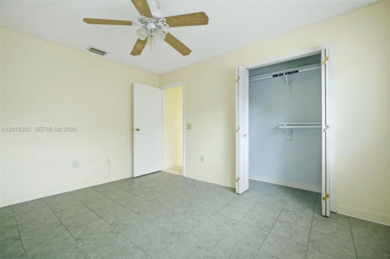 920 NW 92nd Ave , Pembroke Pines, FL 33024 Photo