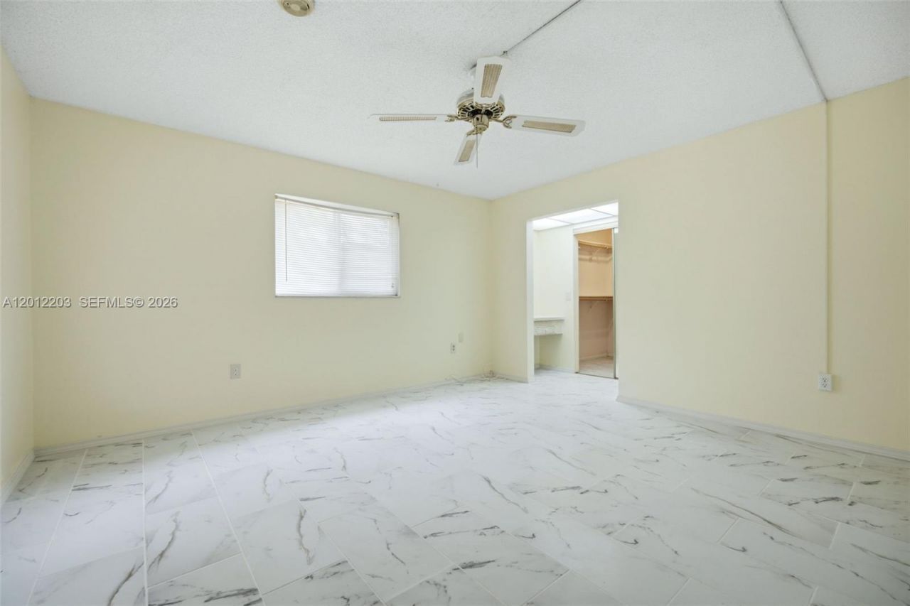920 NW 92nd Ave , Pembroke Pines, FL 33024 Photo
