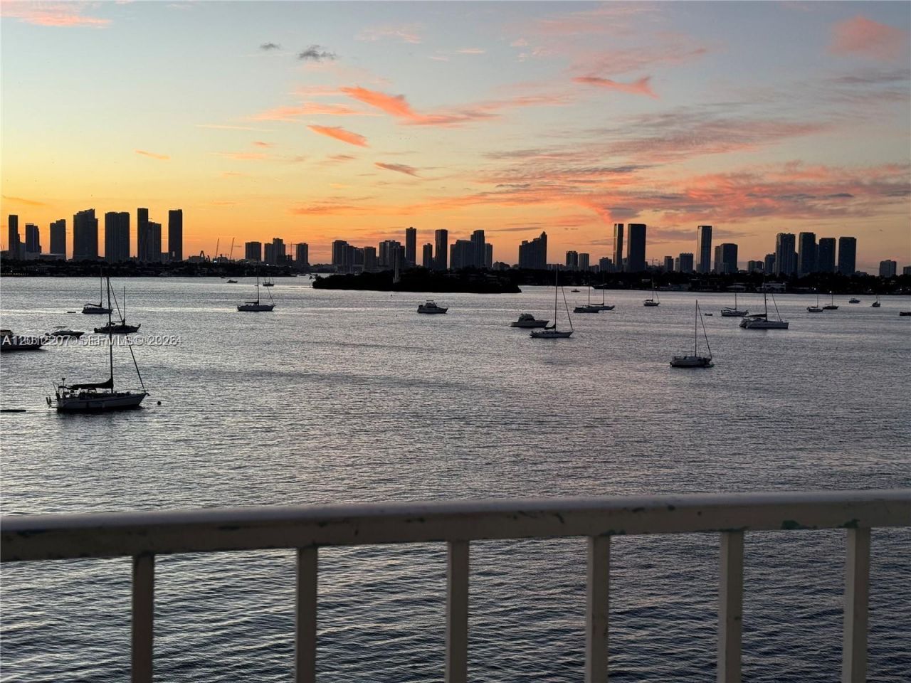 1228 West Ave, Unit 402, Miami Beach, FL 33139 Photo