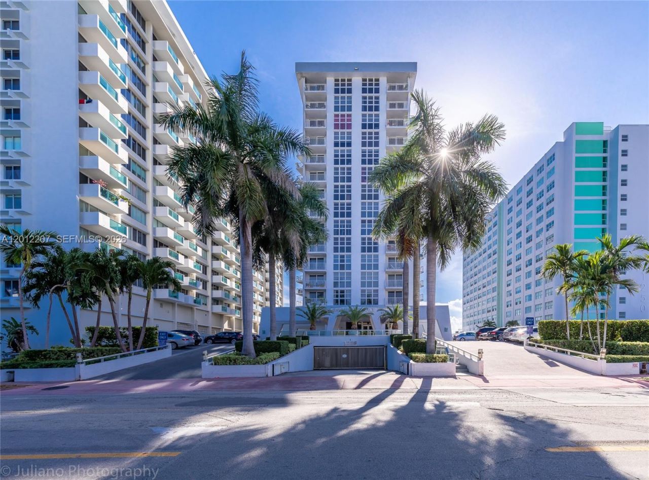 1228 West Ave, Unit 402, Miami Beach, FL 33139 Photo