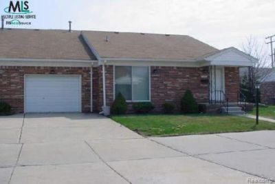 401 Doremus S Doremus Lane W, Saint Clair Shores, MI 48080 Main Photo