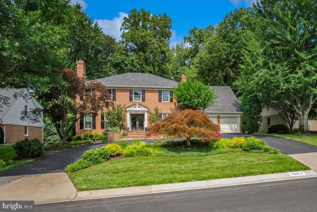 10913 Roundtable Court, Rockville, MD 20852 Main Photo