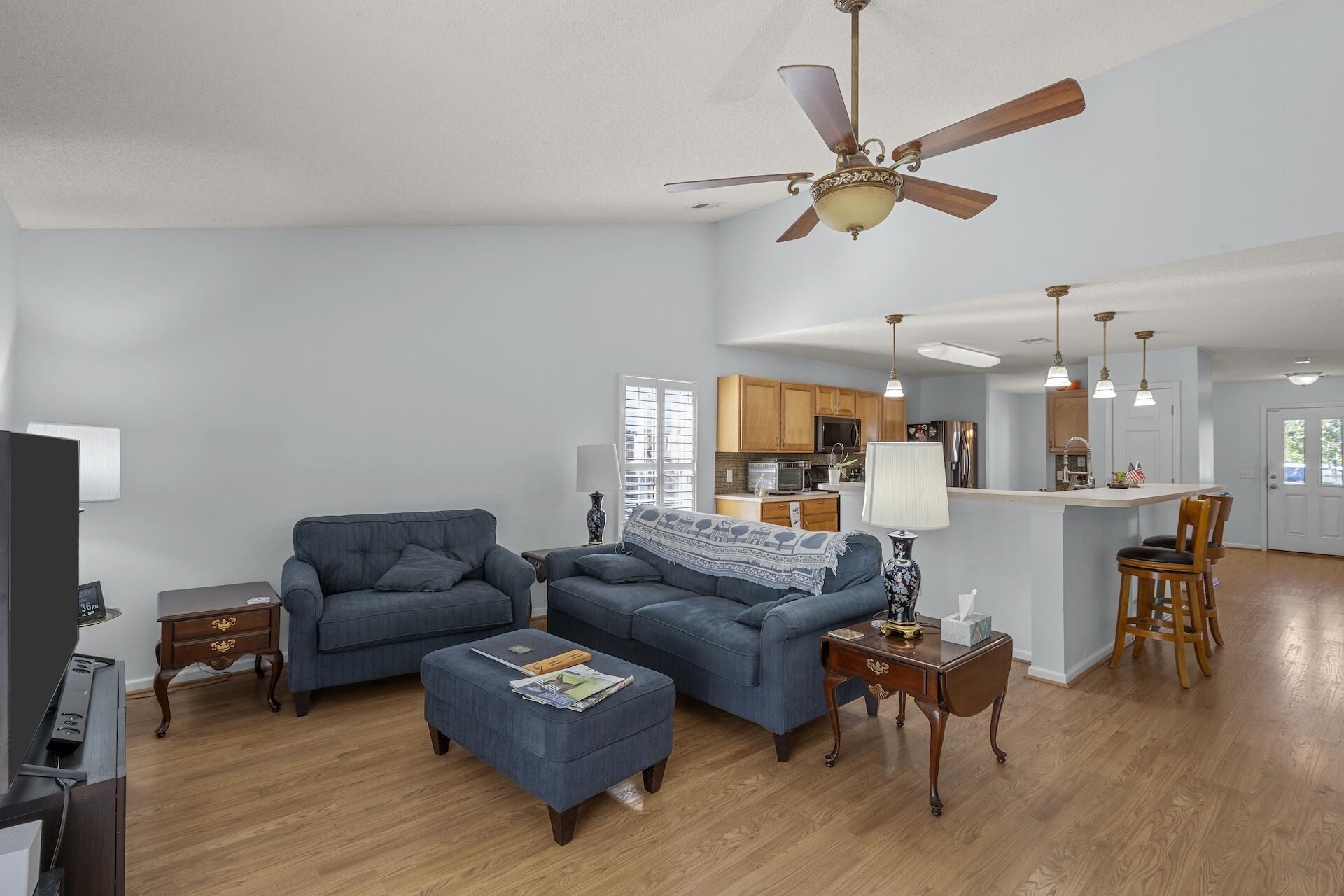 332 Southport Drive Photo 14