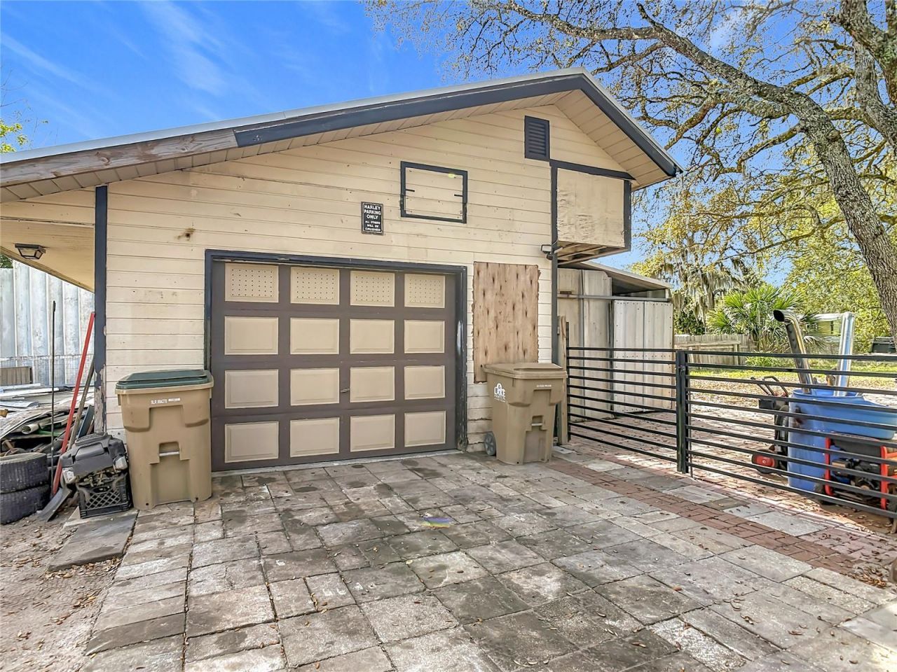 45750 Pine Street, Paisley, FL 32767 Photo