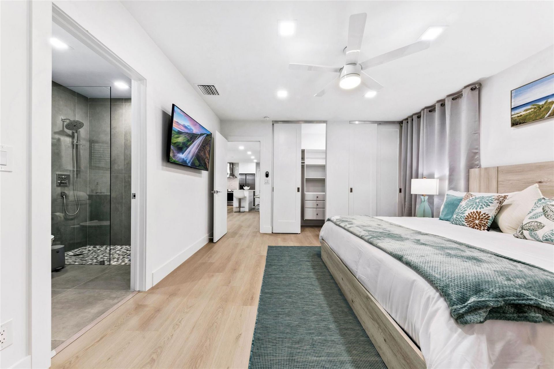3329 NE 17th Street, Fort Lauderdale, FL 33305 Photo