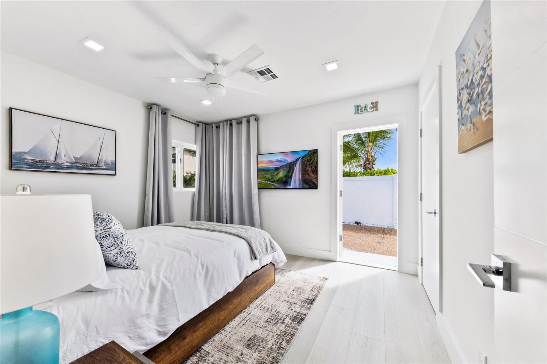 3329 NE 17th Street, Fort Lauderdale, FL 33305 Photo