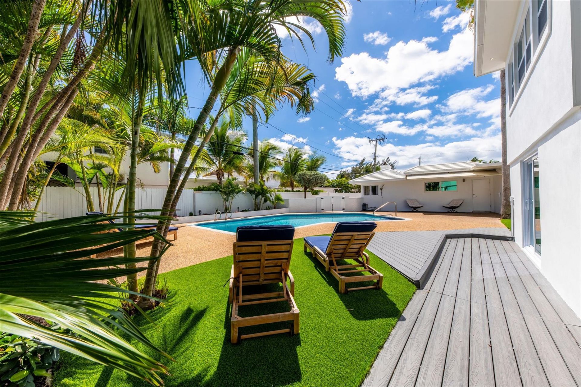 3329 NE 17th Street, Fort Lauderdale, FL 33305 Photo