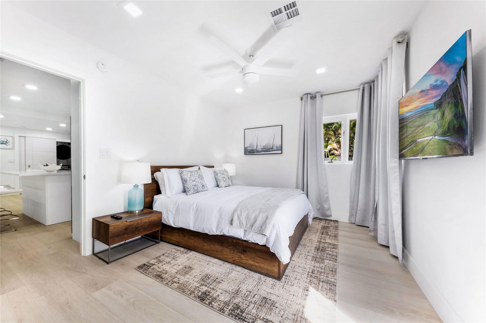 3329 NE 17th Street, Fort Lauderdale, FL 33305 Photo