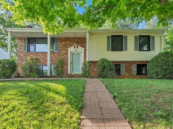 428 Missimer LN, Vinton, VA 24179