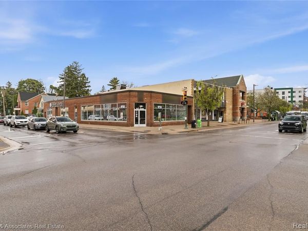 501 E Grand River Avenue , East Lansing, MI 48823