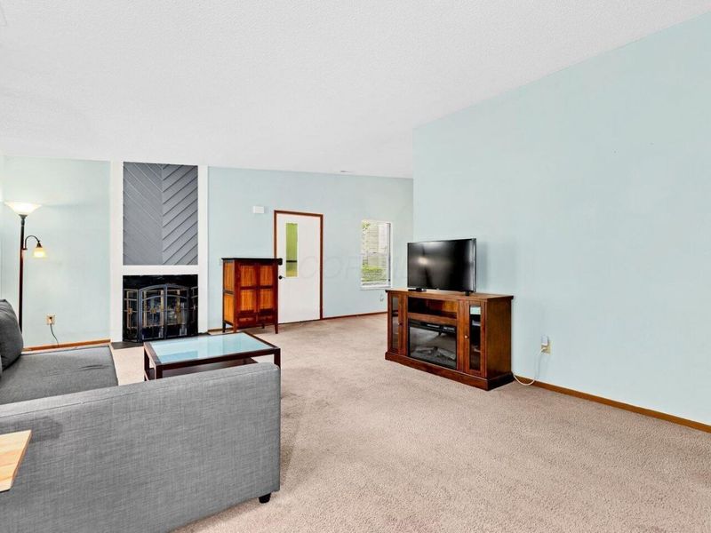 1303 Worthington Creek Drive, Unit 9, Columbus, OH 43085 Photo 18