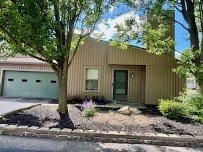 1303 Worthington Creek Drive, Unit 9, Columbus, OH 43085 Photo 2