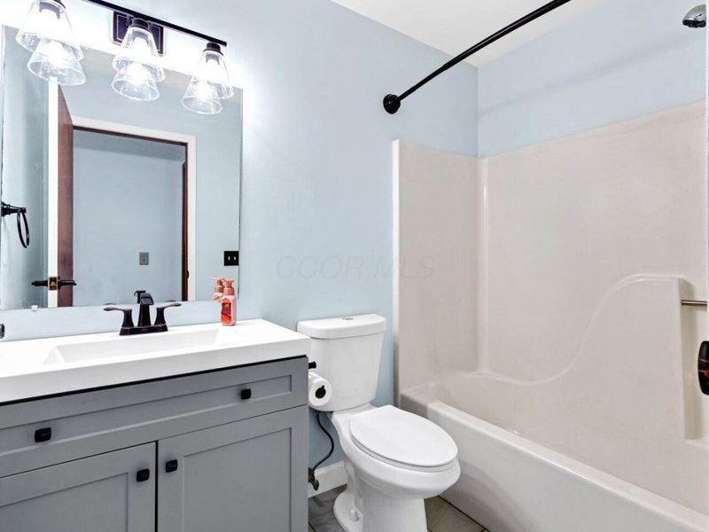 1303 Worthington Creek Drive, Unit 9, Columbus, OH 43085 Photo 21