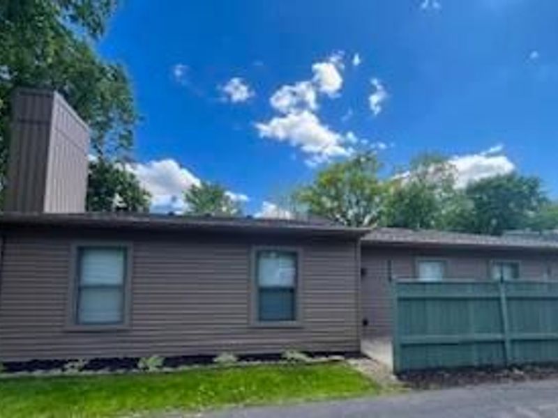 1303 Worthington Creek Drive, Unit 9, Columbus, OH 43085 Photo 4
